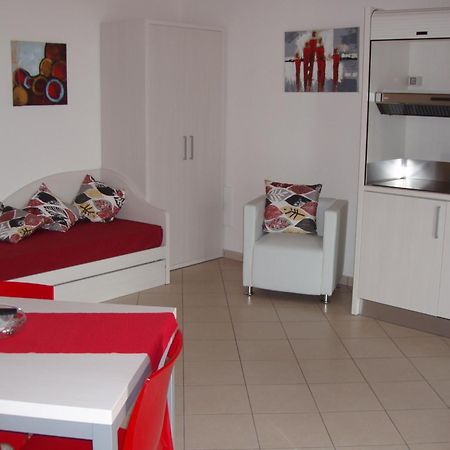Residence Candeloro Francavilla Al Mare Quarto foto